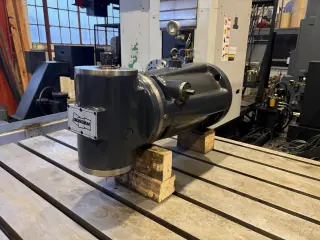 Doosan DBC 110-S CNC Horizontal Boring " Milling Machine — photo 5 of 18